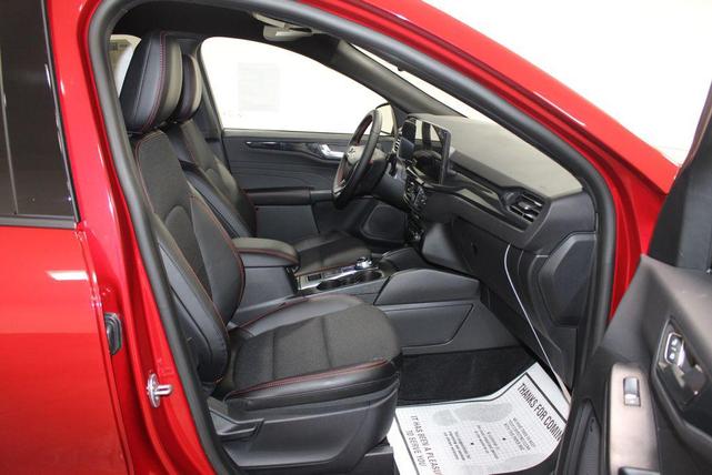 Photo of 2025 Rapid Red Metallic Tinted Clearcoat Ford Escape
