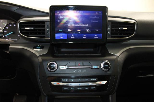 Photo of 2020 White Ford Explorer