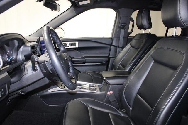 Photo of 2020 White Ford Explorer
