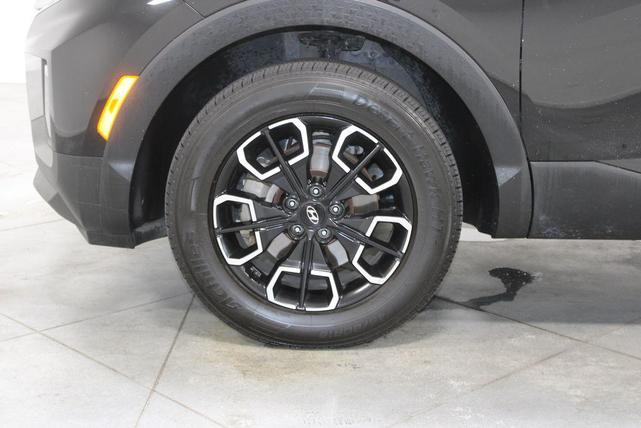 Photo of 2023 Phantom Black Hyundai SANTA CRUZ