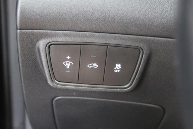 Photo of 2023 Phantom Black Hyundai SANTA CRUZ