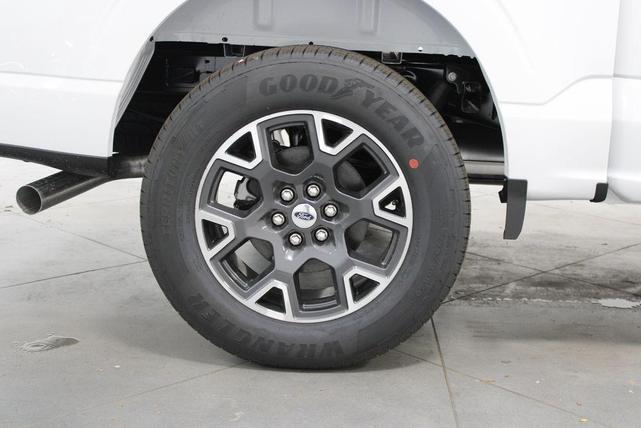 Photo of 2025 Oxford White Ford F-150