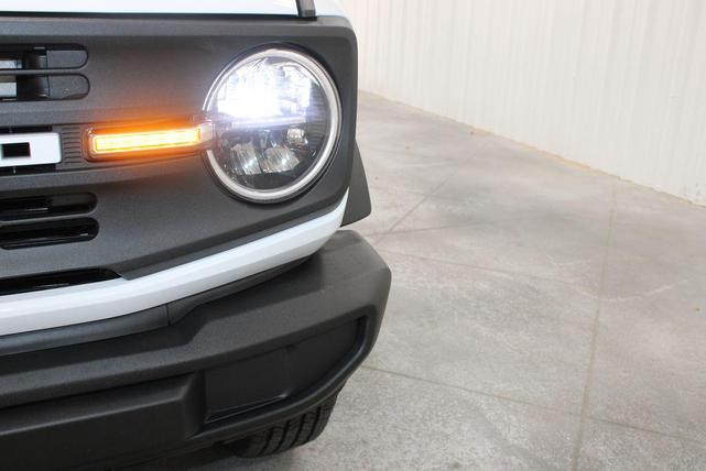 Photo of 2025 Oxford White Ford Bronco