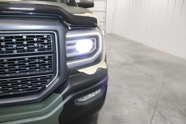 Photo of 2017 White Frost Tricoat GMC Sierra 1500