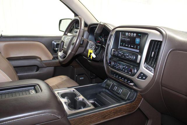 Photo of 2017 White Frost Tricoat GMC Sierra 1500