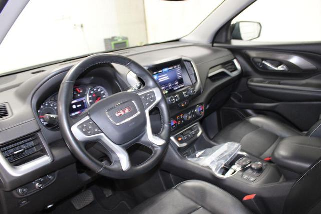 Photo of 2024 Ebony Twilight Metallic GMC Terrain