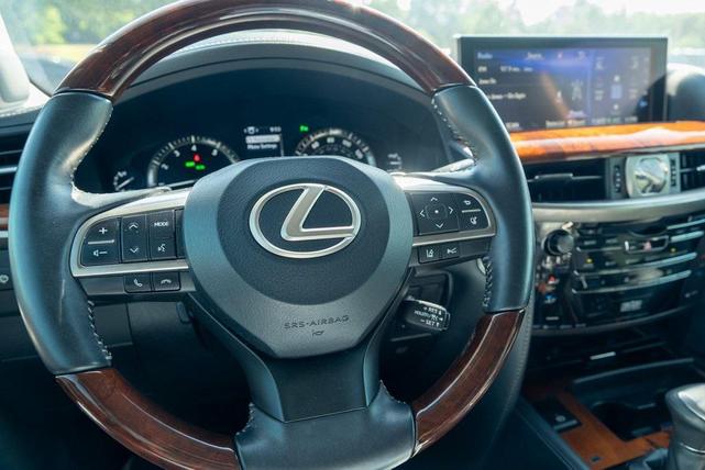 Photo of 2019 Black Onyx Lexus LX 570