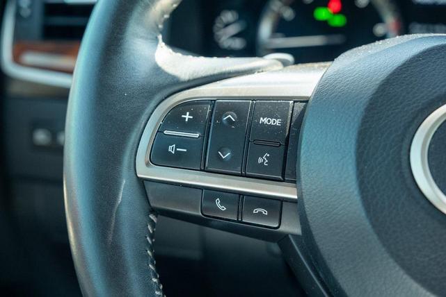 Photo of 2019 Black Onyx Lexus LX 570