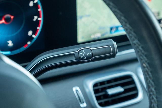 Photo of 2022 Cirrus Silver Metallic Mercedes-Benz GLE 350