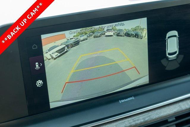 Photo of 2022 Glacial White Pearl Kia Telluride