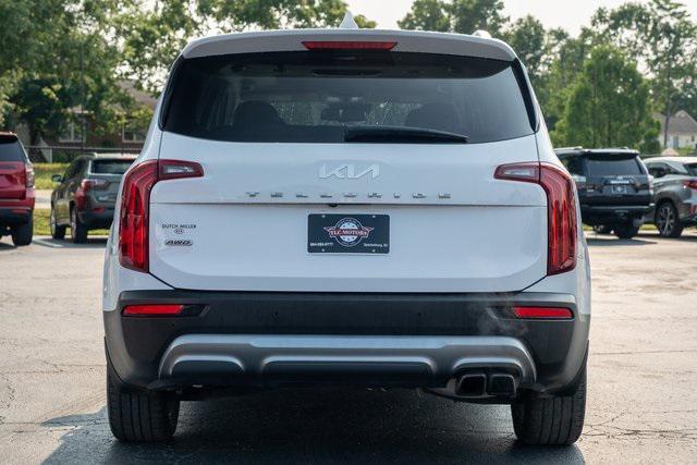 Photo of 2022 Glacial White Pearl Kia Telluride