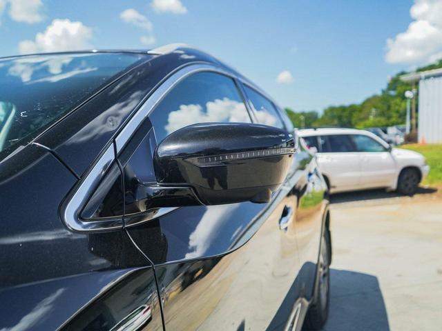 Photo of 2018 Magnetic Black Metallic Nissan Murano