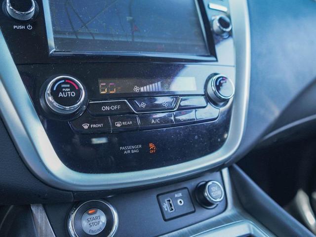 Photo of 2018 Magnetic Black Metallic Nissan Murano