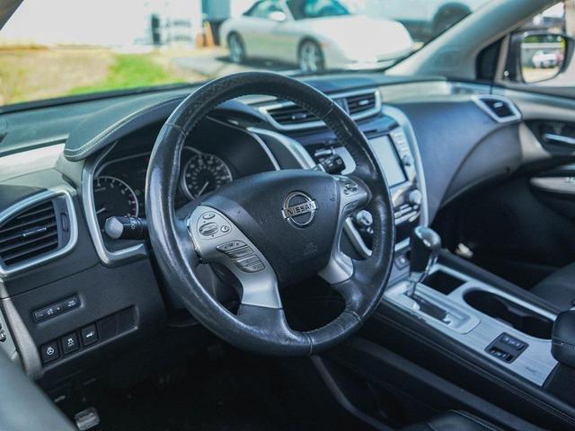 Photo of 2018 Magnetic Black Metallic Nissan Murano