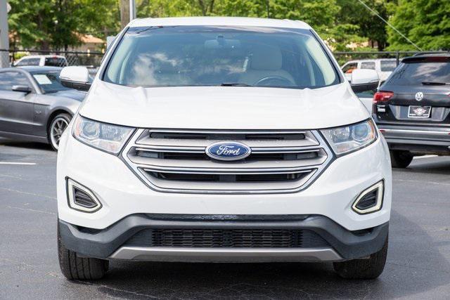 Photo of 2016 Oxford White Ford Edge