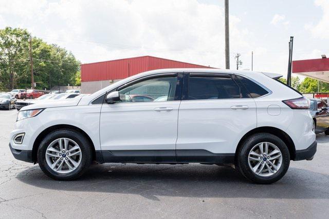 Photo of 2016 Oxford White Ford Edge