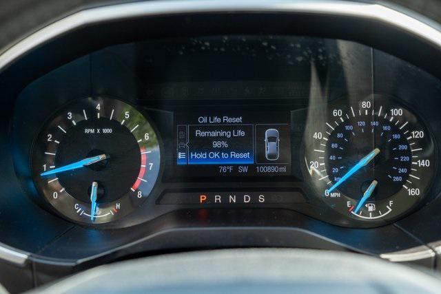 Photo of 2016 Oxford White Ford Edge