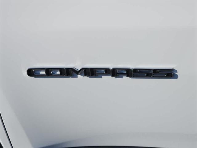 Photo of 2025 Bright White Clearcoat Jeep Compass