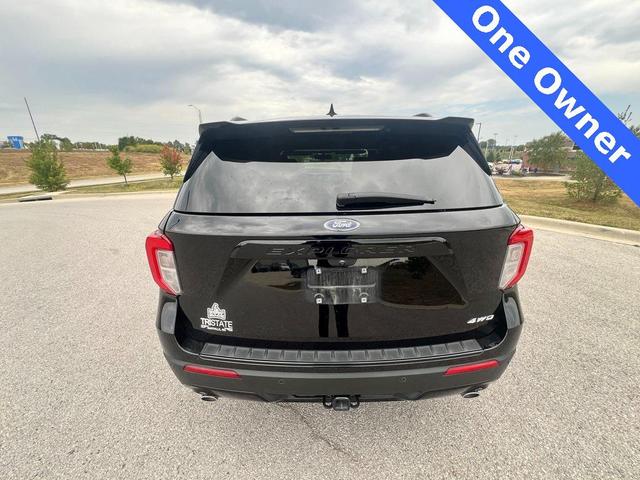 Photo of 2023 Agate Black Metallic Ford Explorer