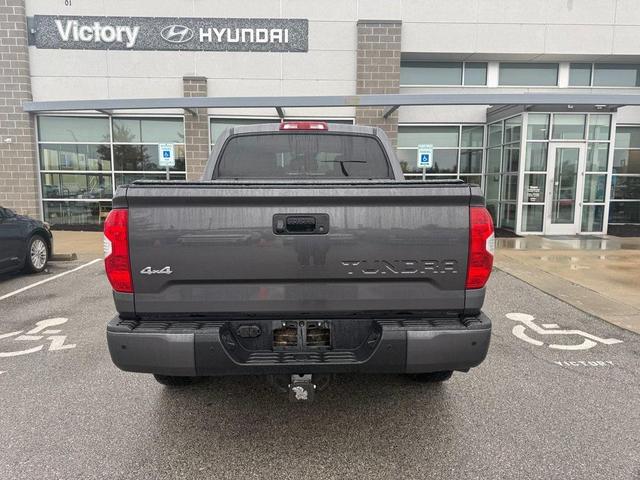 Photo of 2019 Gray Toyota Tundra