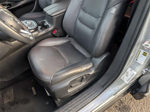 Photo of 2022 Sonic Silver Metallic Mazda CX-9