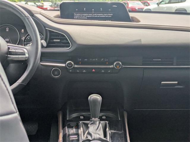 Photo of 2023 Snowflake White Pearl Mazda CX-30