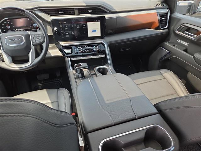 Photo of 2024 Onyx Black GMC Sierra 1500
