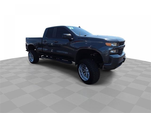Photo of 2022 Northsky Blue Metallic Chevrolet Silverado 1500
