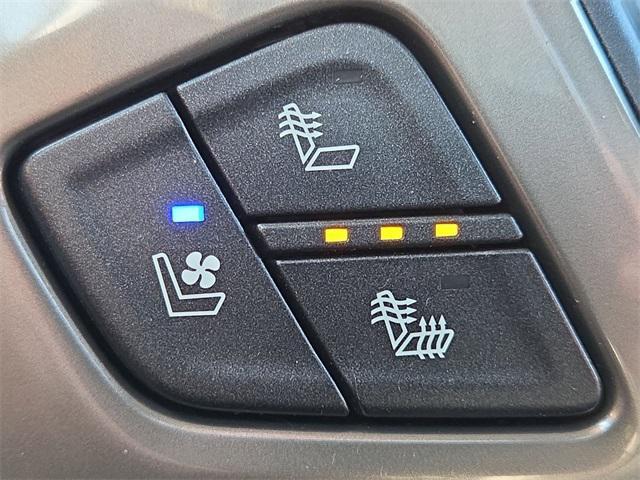 Photo of 2018 Black Chevrolet Silverado 1500