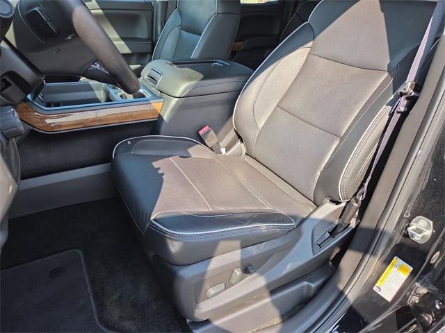 Photo of 2018 Black Chevrolet Silverado 1500