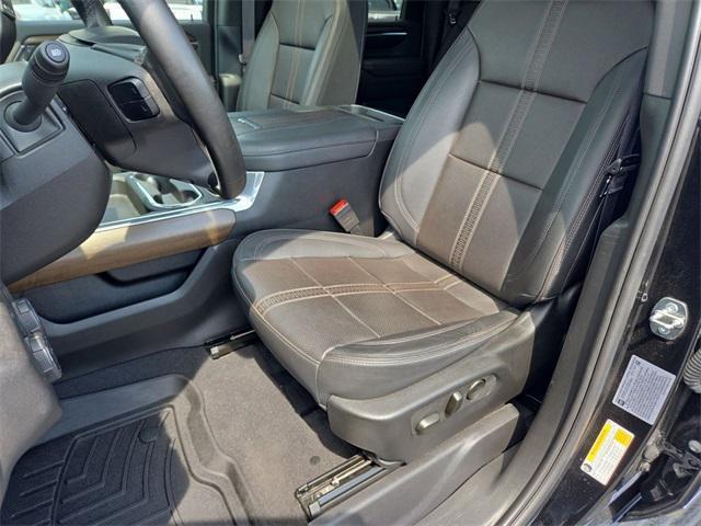 Photo of 2024 Black Chevrolet Silverado 3500