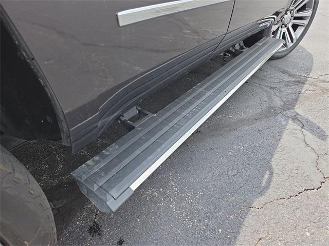Photo of 2017 Iridium Metallic GMC Yukon