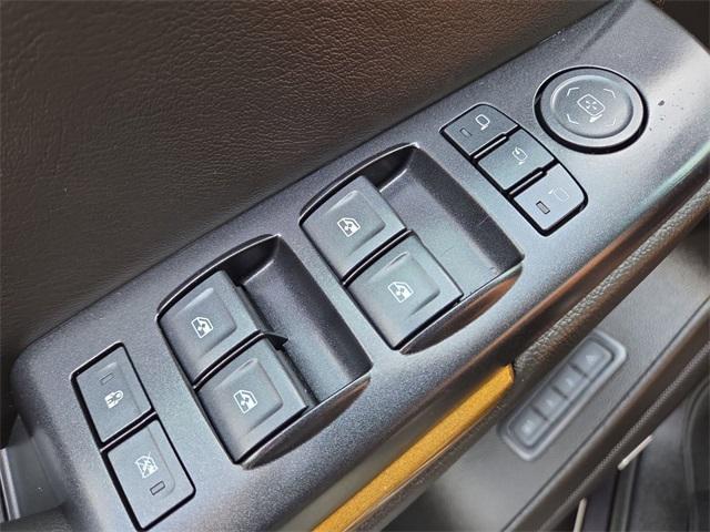 Photo of 2017 Iridium Metallic GMC Yukon