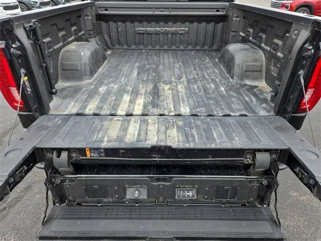 Photo of 2023 Onyx Black GMC Sierra 1500