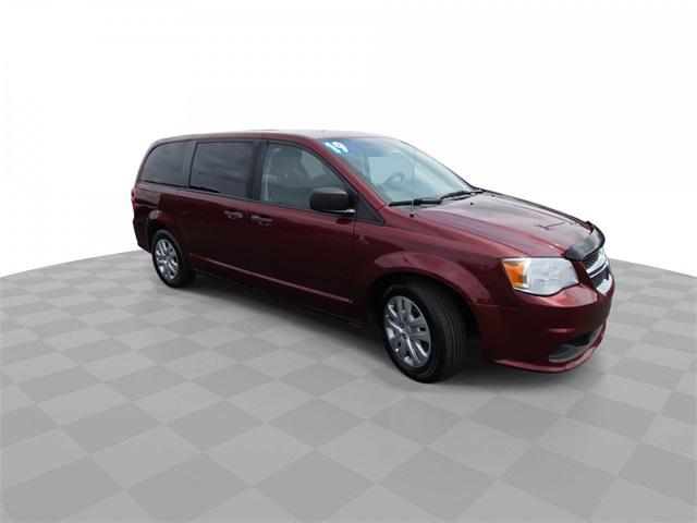 Photo of 2019 Octane Red Pearlcoat Dodge Grand Caravan