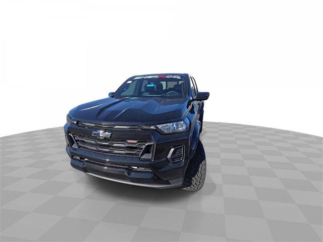 Photo of 2025 Black Chevrolet Colorado