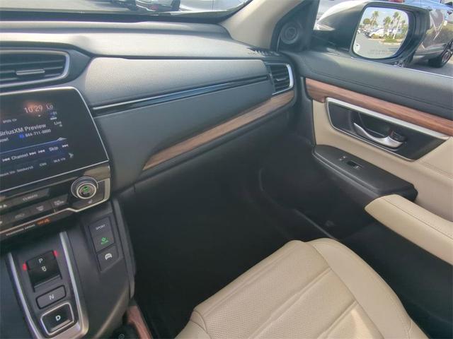 Photo of 2022 Platinum White Honda CR-V Hybrid