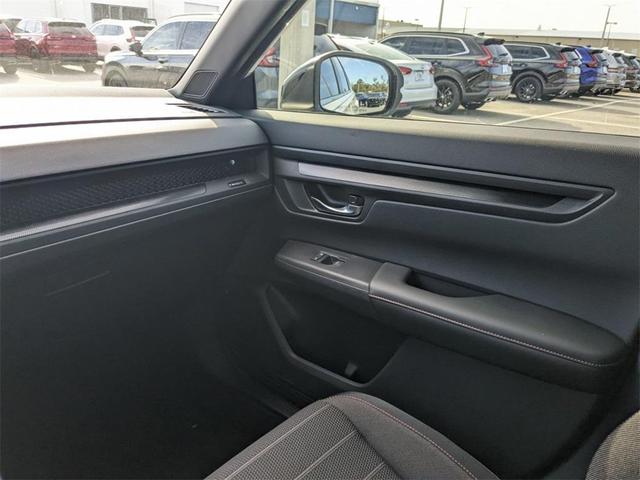 Photo of 2025 Platinum White Honda CR-V Hybrid