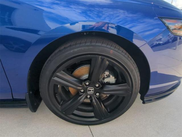 Photo of 2025 Still Night Pearl Honda Accord Hybrid