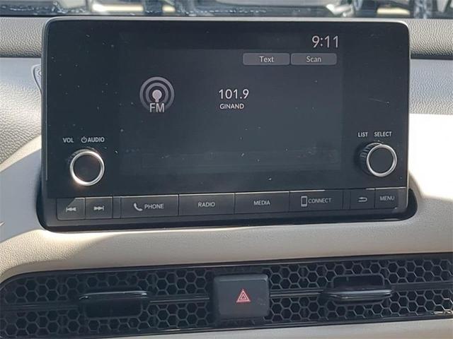 Photo of 2025 Lunar Silver Metallic Honda HR-V