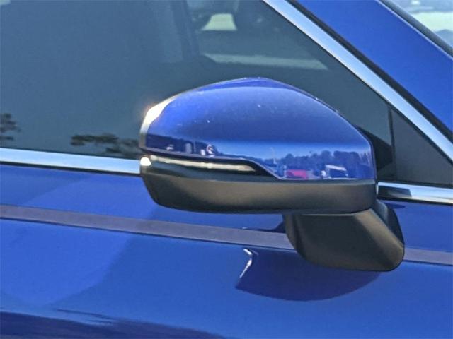 Photo of 2025 Still Night Honda CR-V