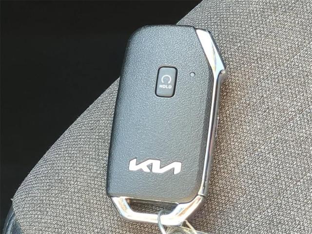 Photo of 2022 Gravity Gray Kia Seltos