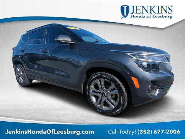 Photo of 2022 Gravity Gray Kia Seltos