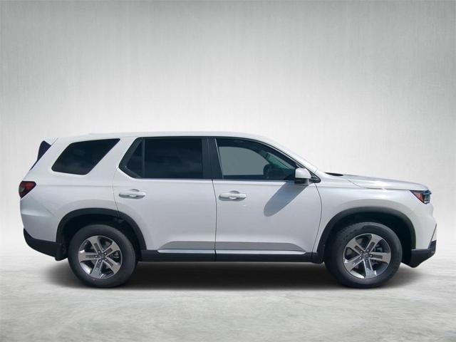 Photo of 2025 Platinum White Pearl Honda Pilot