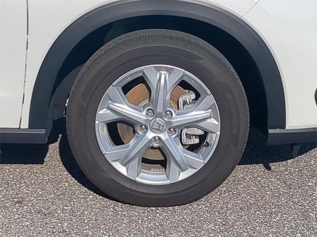Photo of 2025 Platinum White Pearl Honda HR-V