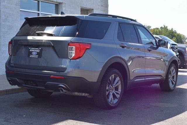 Photo of 2023 Carbonized Gray Metallic Ford Explorer