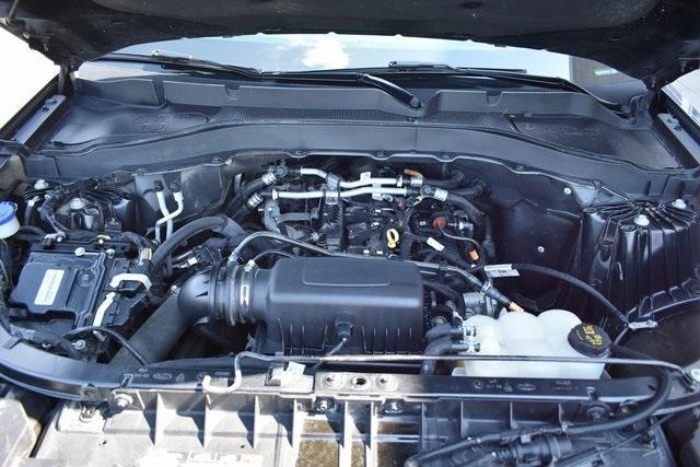 Photo of 2023 Carbonized Gray Metallic Ford Explorer