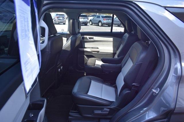 Photo of 2023 Carbonized Gray Metallic Ford Explorer