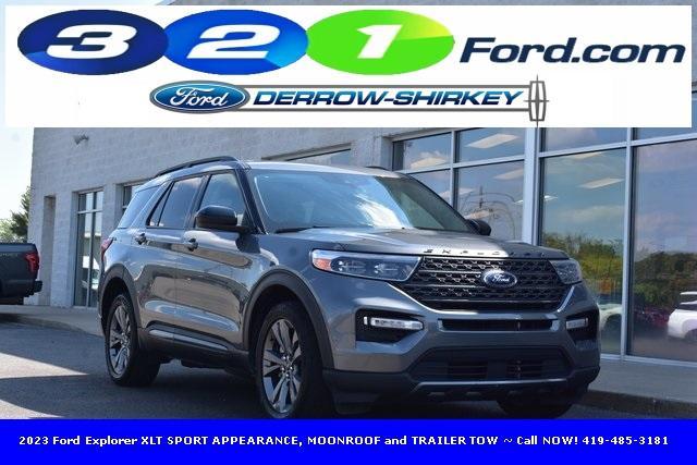 Photo of 2023 Carbonized Gray Metallic Ford Explorer