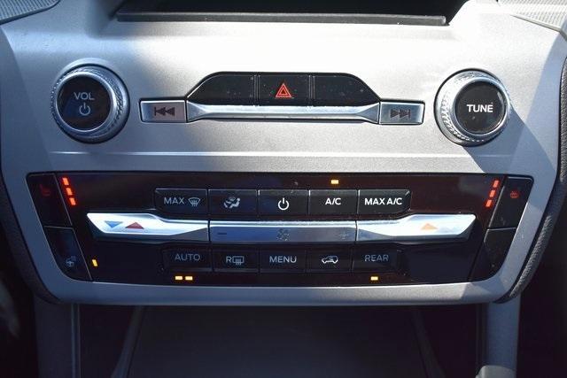 Photo of 2023 Carbonized Gray Metallic Ford Explorer